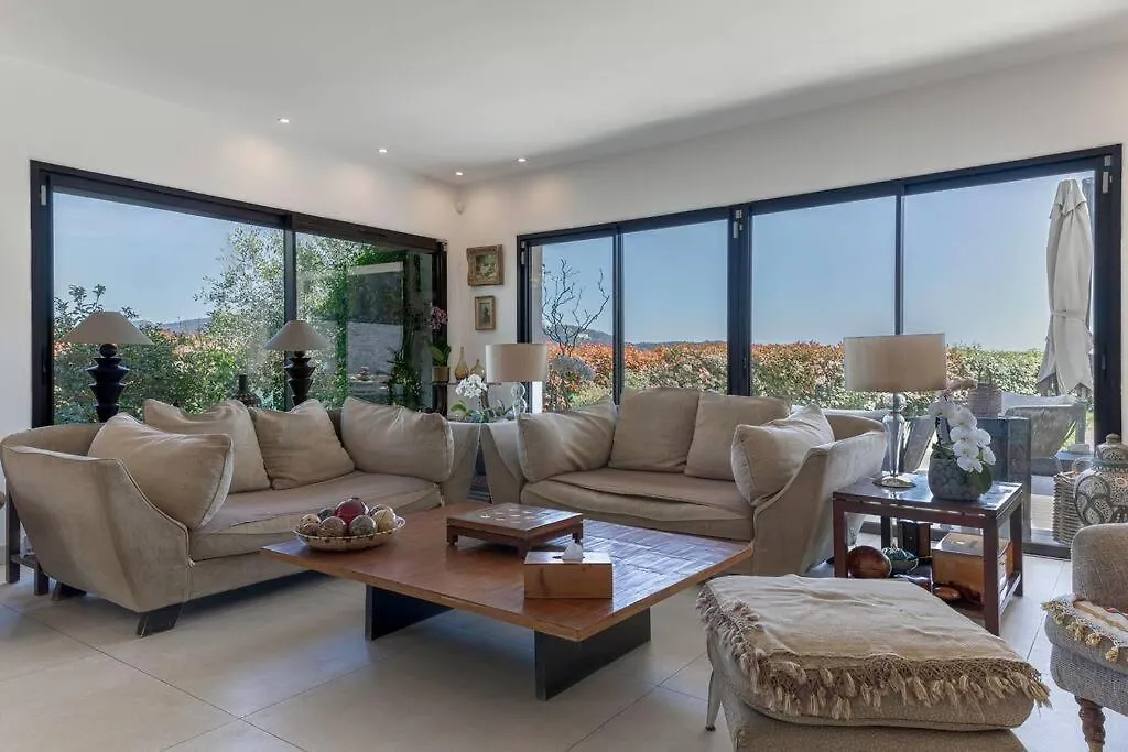 Villa Gaia & Piscine & Clim Nizza 0*,
